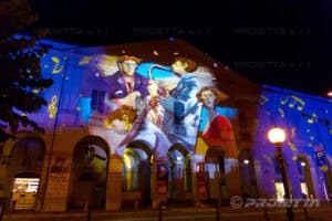 Projektion der Gemälde von Giampaolo Talani