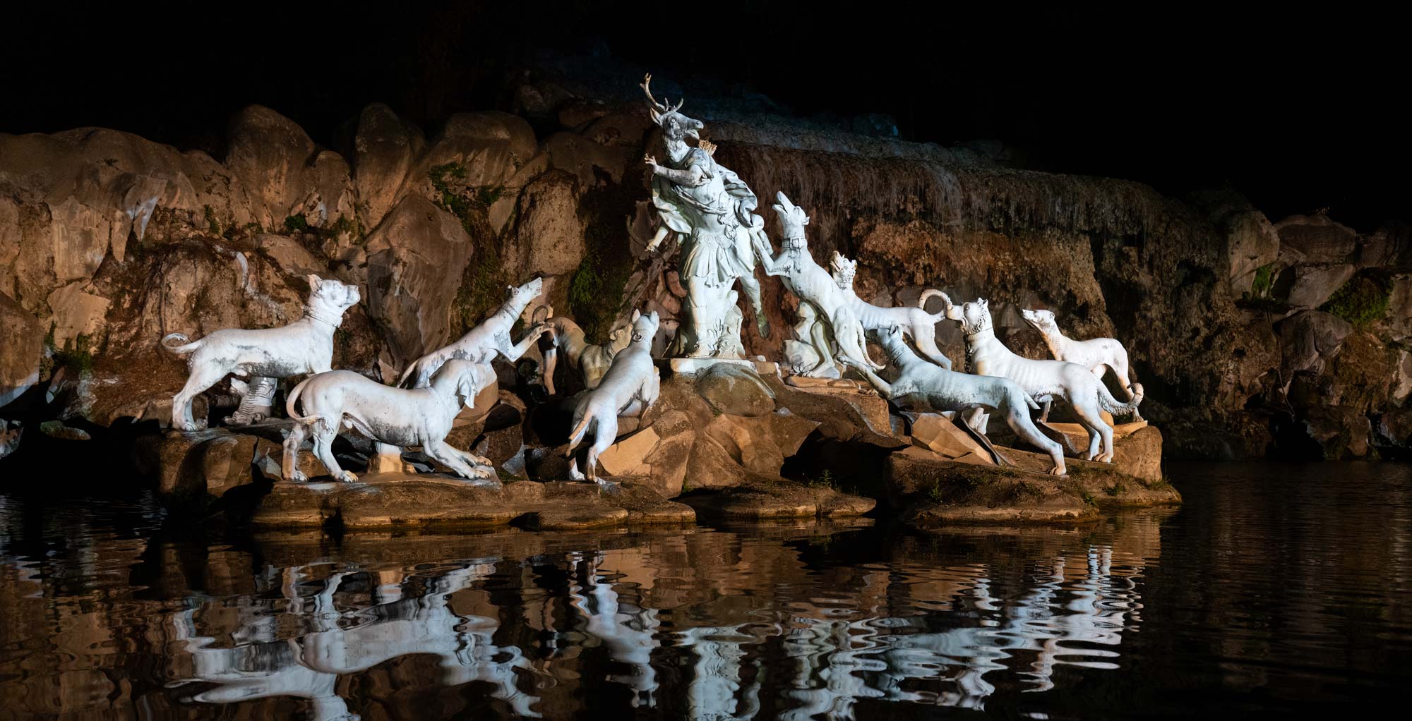 Illuminazione statue